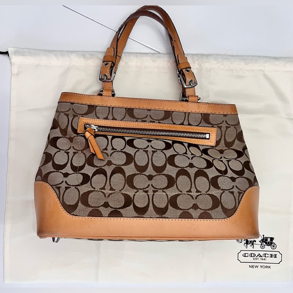 COACH | Vachetta Leather Trim - Picture 8 of 16